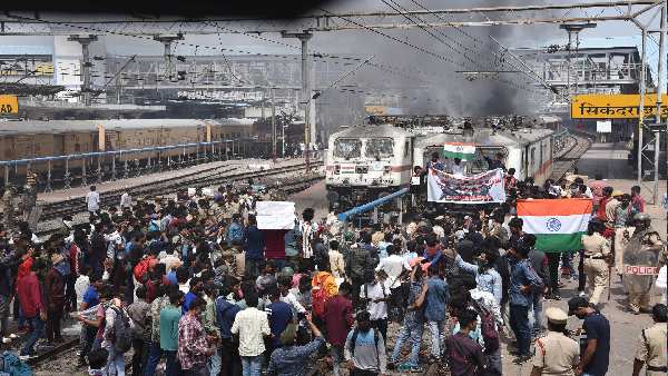 सिकंदराबाद हिंसा का मास्टरमाइंड निकला पूर्व सैनिक, व्हाट्सएप ग्रुप बनाकर ऐसे भड़काई हिंसा
