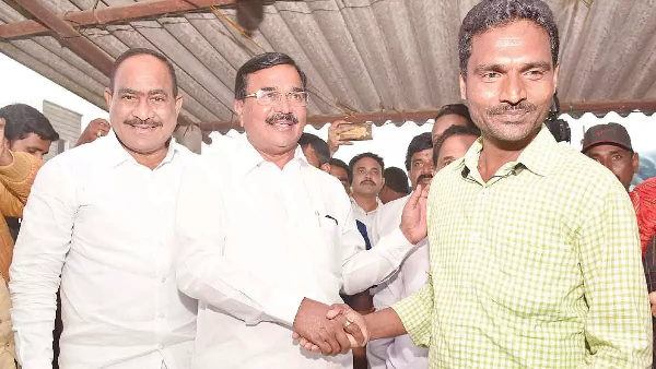 तेलंगाना: मंत्री सिंगरेड्डी रेड्डी ने किसान की तारीफों के पुल बांधे, जाने कपास की खेती के गुर