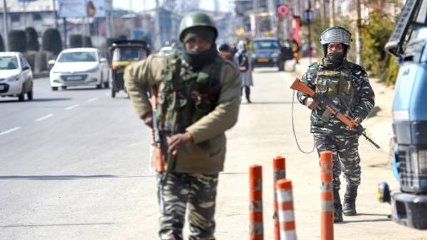 जम्मू-कश्मीर में नहीं रुक रहा टार्गेट किलिंग, पुलवामा में फिर गैर-कश्मीरी मजदूर पर आतंकी हमला
