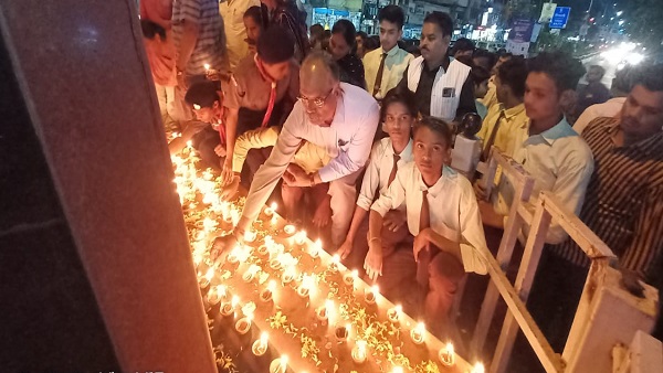 हिन्दी में चिकित्सा शिक्षा: भाजपा ने इवेंट जैसा बनाया महौल, सागर में हिन्दी के लिए दीपोत्सव