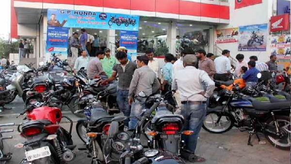 चौथी बार Hero Motocorp बढ़ाएगा कीमतें, 1 दिसंबर से महंगी हो जाएंगी Bikes, जानिए कितना बढ़ेंगे दाम