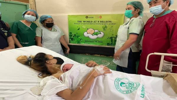 ये है वो बेबी गर्ल जिसके पैदा होते ही दुनिया की जनसंख्या 8 अरब हुई