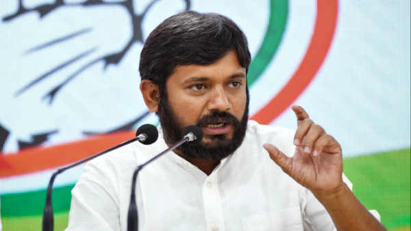 Air India Pee-Gate: कैंपस में खुले में पेशाब करने को लेकर BJP ने कन्हैया कुमार पर साधा निशाना