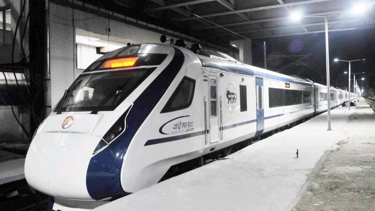Vande Bharat Train: पहले सफर में सीनियर सिटीजन, पुरस्कार प्राप्त व्यक्तियों को मुफ्त यात्रा
