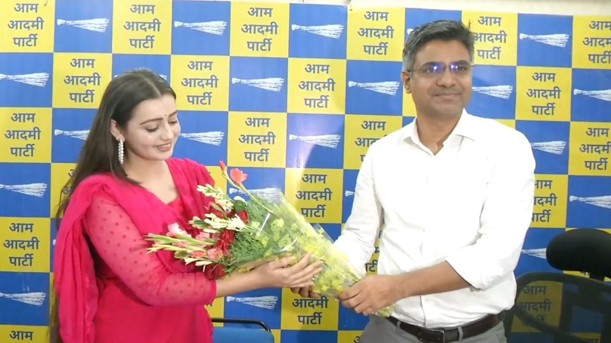 TV सीरियल की अभिनेत्री 'चाहत पाण्डेय' ने 'AAP' का दामन थामा, दमोह से लड़ेंगी चुनाव