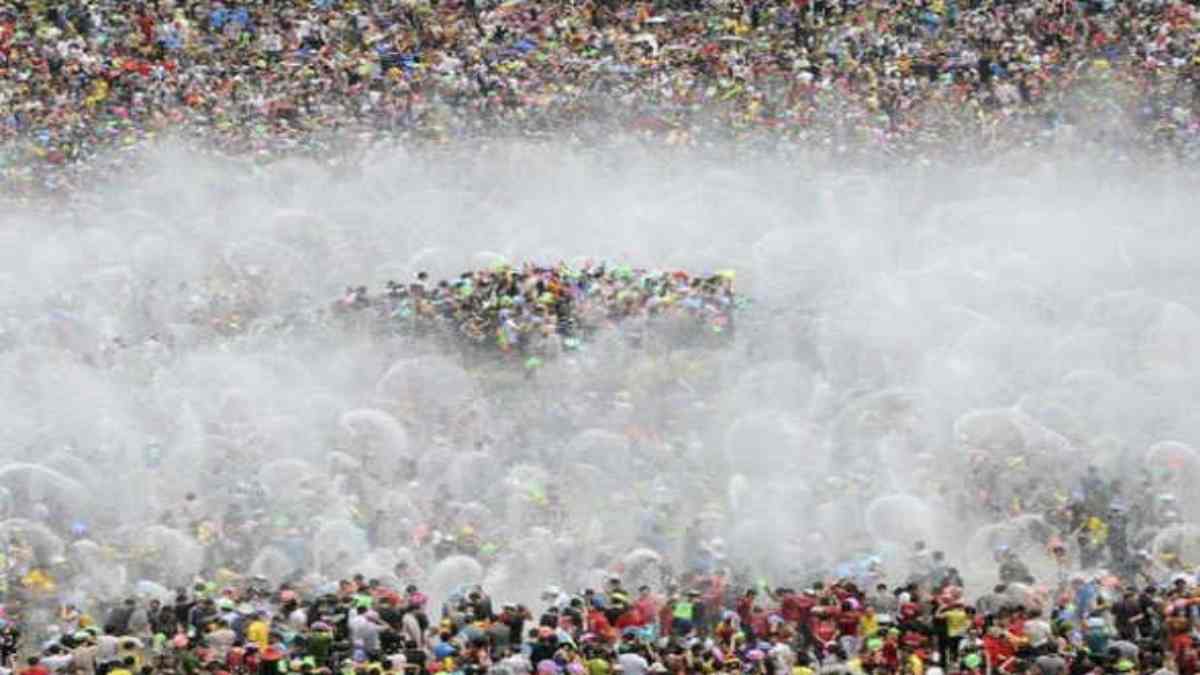 Tiananmen Square: जब चीन में लोकतंत्र की मांग कर रहे नागरिकों पर चढ़ा दिए गए टैंक