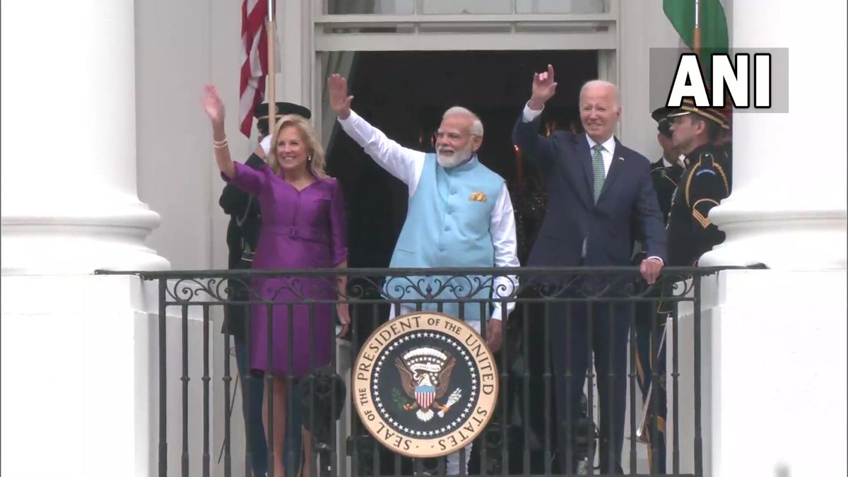 Modi In USA: व्हाइट हाउस में PM मोदी का गर्मजोशी से स्वागत, कहा- ये गौरव 140 करोड़ देशवासियों का सम्मान