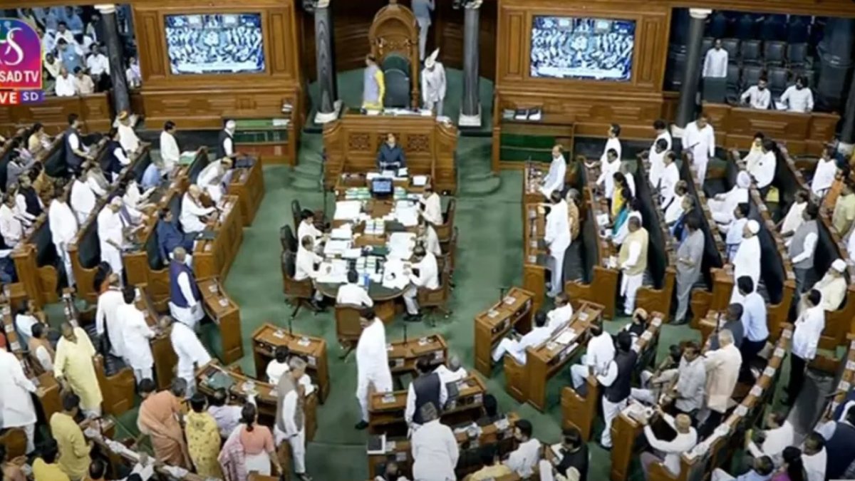 Parliament Session: 26 बनाम 38 की जोर आजमाइश का सत्र