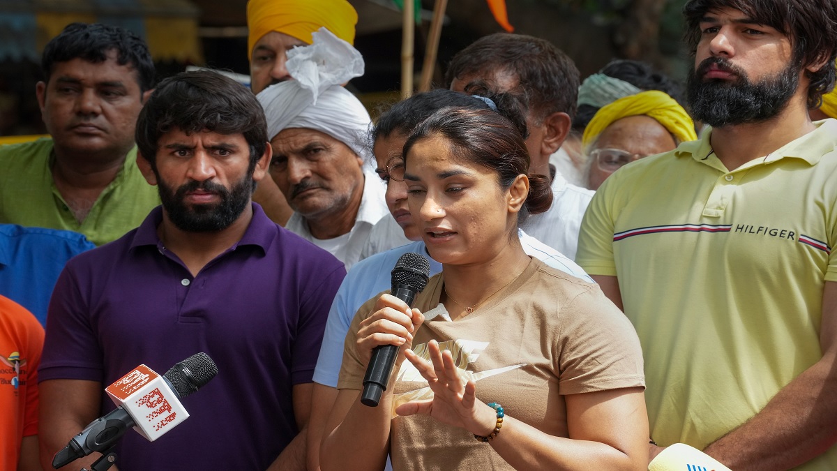Asian Games 2023 में बजरंग पुनिया और विनेश फोगाट को मिली छूट के खिलाफ याचिका को दिल्ली हाईकोर्ट ने किया खारिज