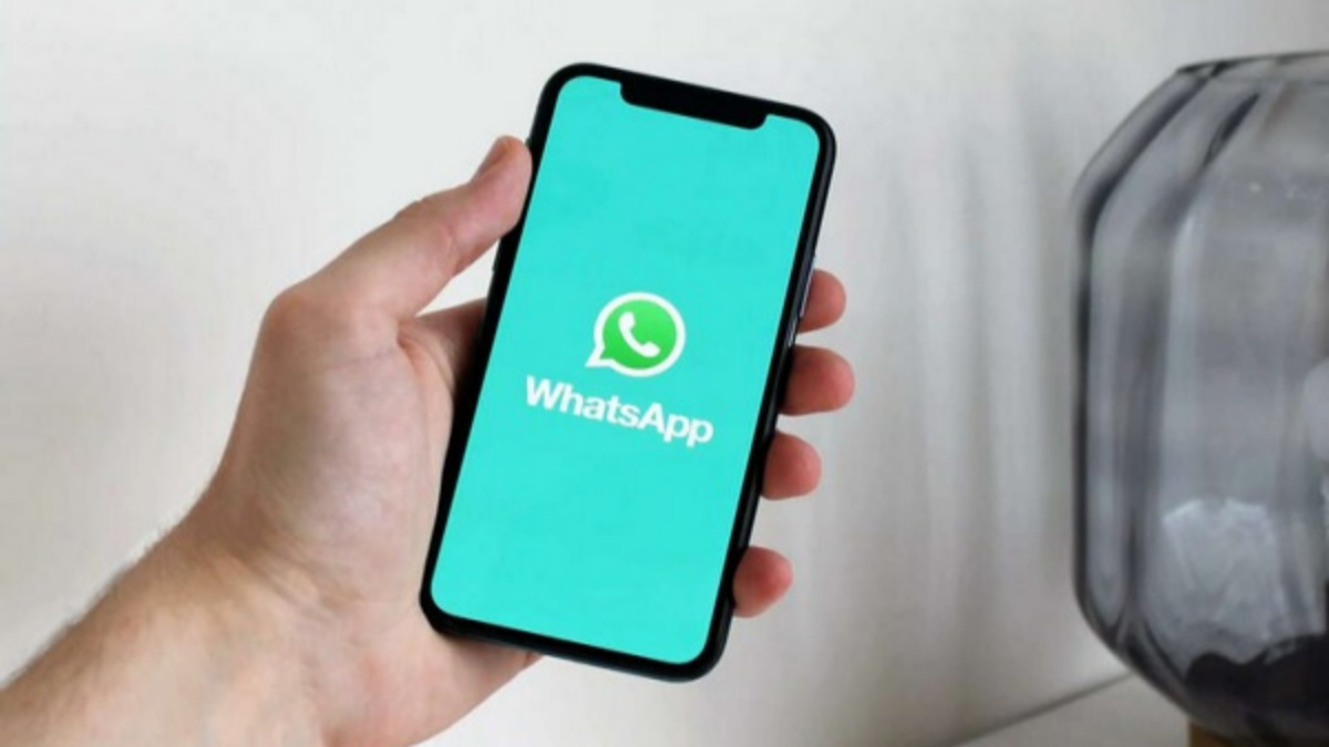 WhatsApp चैट की निगरानी करेगी सरकार? Fact Check में सामने आई हकीकत