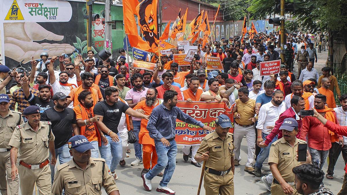 नूंह हिंसा पर CJI ने उठाया बड़ा कदम, संविधान पीठ को अनुच्छेद-370 मामले में रोकनी पड़ी सुनवाई