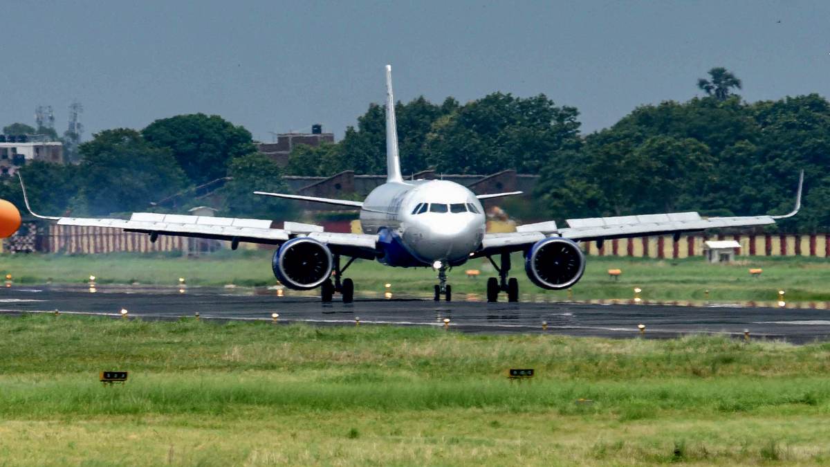 Germany: ईरान से विमान पर हमले की धमकी के बाद जर्मनी सतर्क, हैम्बर्ग एयरपोर्ट पर कई उड़ानें रद्द