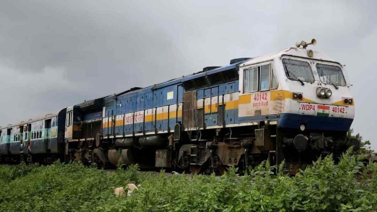 Indian Railway News: इन ट्रेनों में है सीट उपलब्ध, यात्रा से पूर्व देखें पूरी लिस्ट