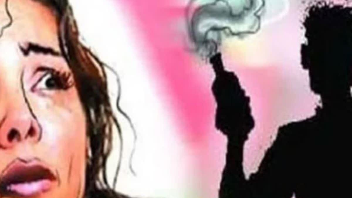 Maharajganj News: मां के साथ घर लौट रही थी युवती, तभी युवक के इस हरकत से पहुंच गयी हॉस्पिटल