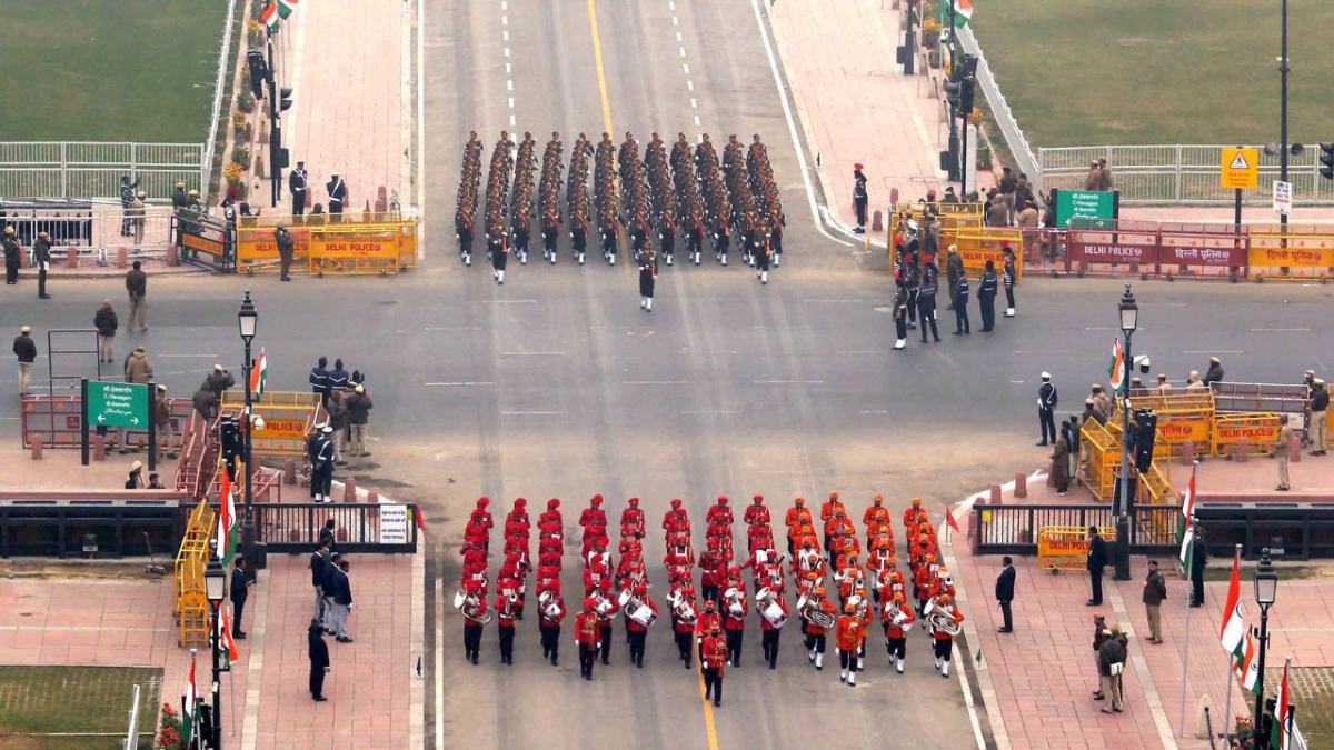 इस वजह से गणतंत्र दिवस परेड से हटी पंजाब-पश्चिम बंगाल की झांकियां, रक्षा मंत्रालय ने लेटर जारी कर दिया जवाब