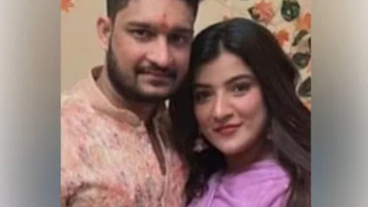'लड़की नशे में थी, अश्वजीत को पीटा', बेटे पर प्रेमिका को कार से कुचलने के आरोप पर IAS गायकवाड़ परिवार की सफाई