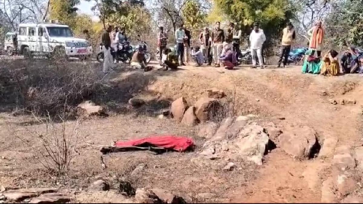 Panna News: शिकार करने पहुंचा शिकारी खुद ही फंसा करंट के जाल में, इस गलती के कारण गवानी पड़ी जान
