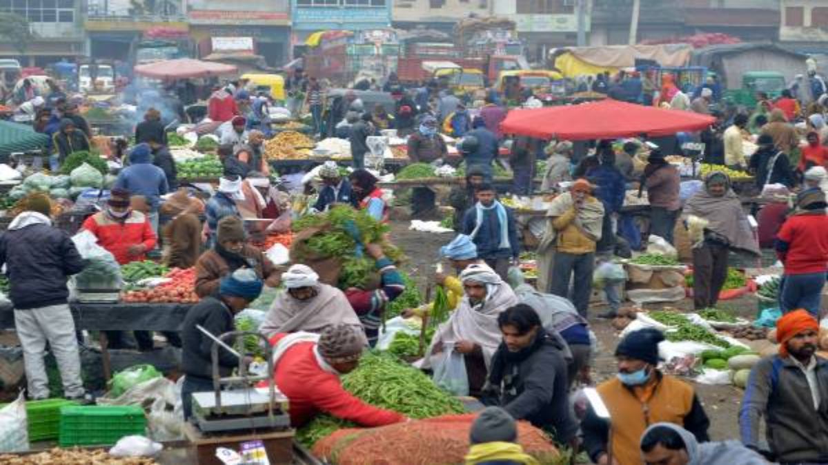 Retail inflation: महंगाई से आम लोगों को बड़ी राहत, रिटेल इंफ्लेशन घटकर पहुंचा 5.10 फीसदी