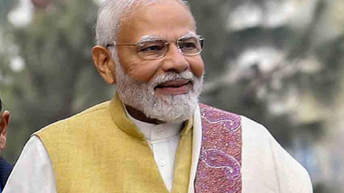 पीएम मोदी ने 700 से अधिक परियोजनाओं का किया लोकार्पण व शिलान्यास कहा- ' विकास का नया अध्याय लिख रहा आजमगढ़'