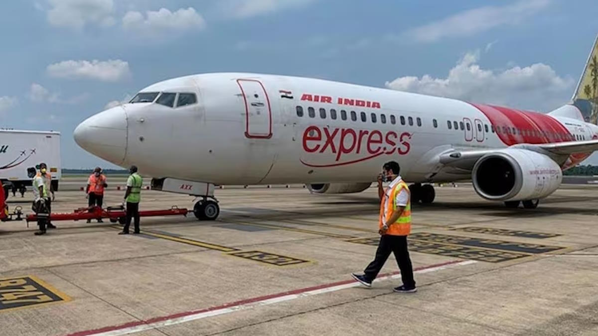 Air India Express  का यू-टर्न, सिक लीव के चलते बर्खास्त कर्मचारी लिए गए वापस