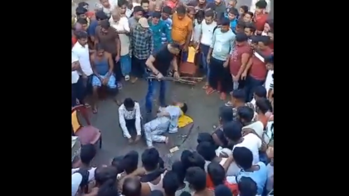 West Bengal: बंगाल में कहां है कानून? बीच सड़क पर डंडे से महिला की बेरहमी से पिटाई, BJP का TMC पर गंभीर आरोप