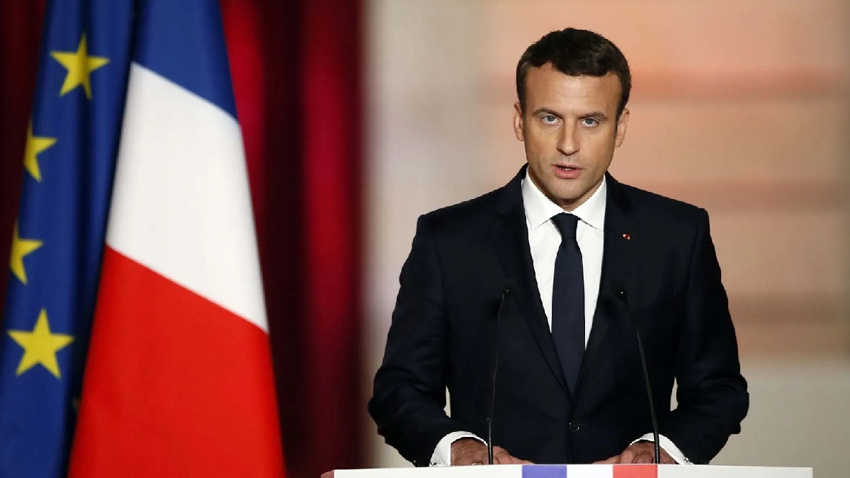 फ्रांस के राष्ट्रपति बनाएंगे नई सरकार? PM फेस के लिए मैक्रों ने प्रमुख नेताओं संग किया मंथन