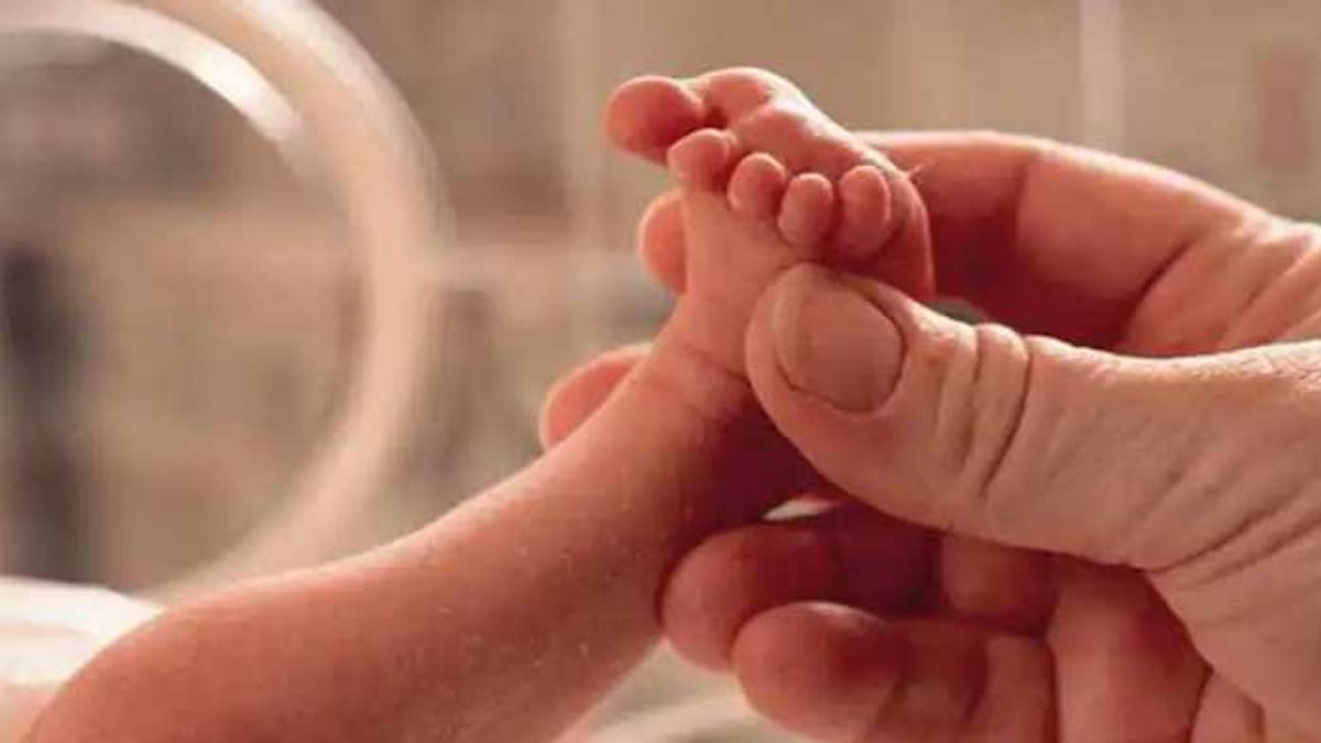 दिल्ली में लिंगानुपात गिरा, मातृ मृत्यु दर बढ़ी, 2023 को लेकर सरकारी रिपोर्ट में दावा