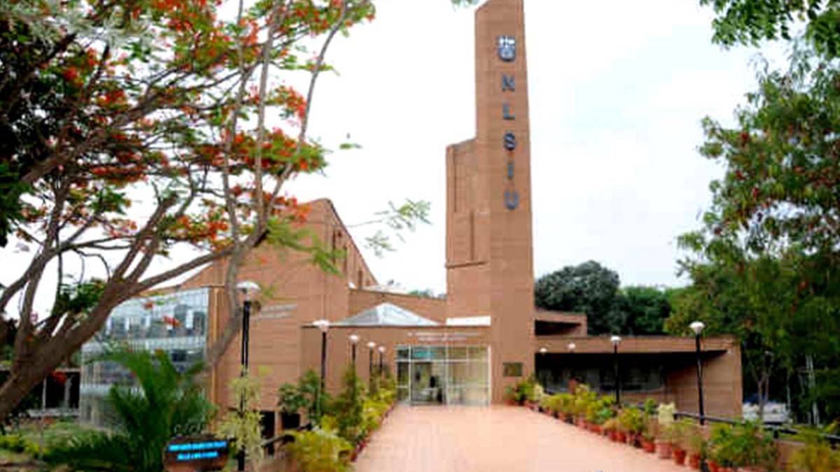 NIRF Ranking 2024: बेंगलुरु का नेशनल स्कूल ऑफ लॉ नंबर वन, जानिए रैंकिंग में और कौन से संस्थान हैं?