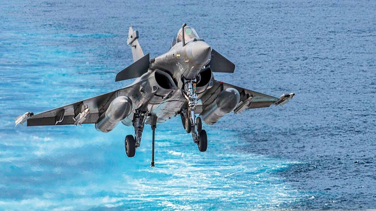 Rafale-M deal: नेवी के लिए भारत खरीदेगा 26 राफेल-एम, फ्रांस ने बताई कीमत, NSA का दौरा अहम