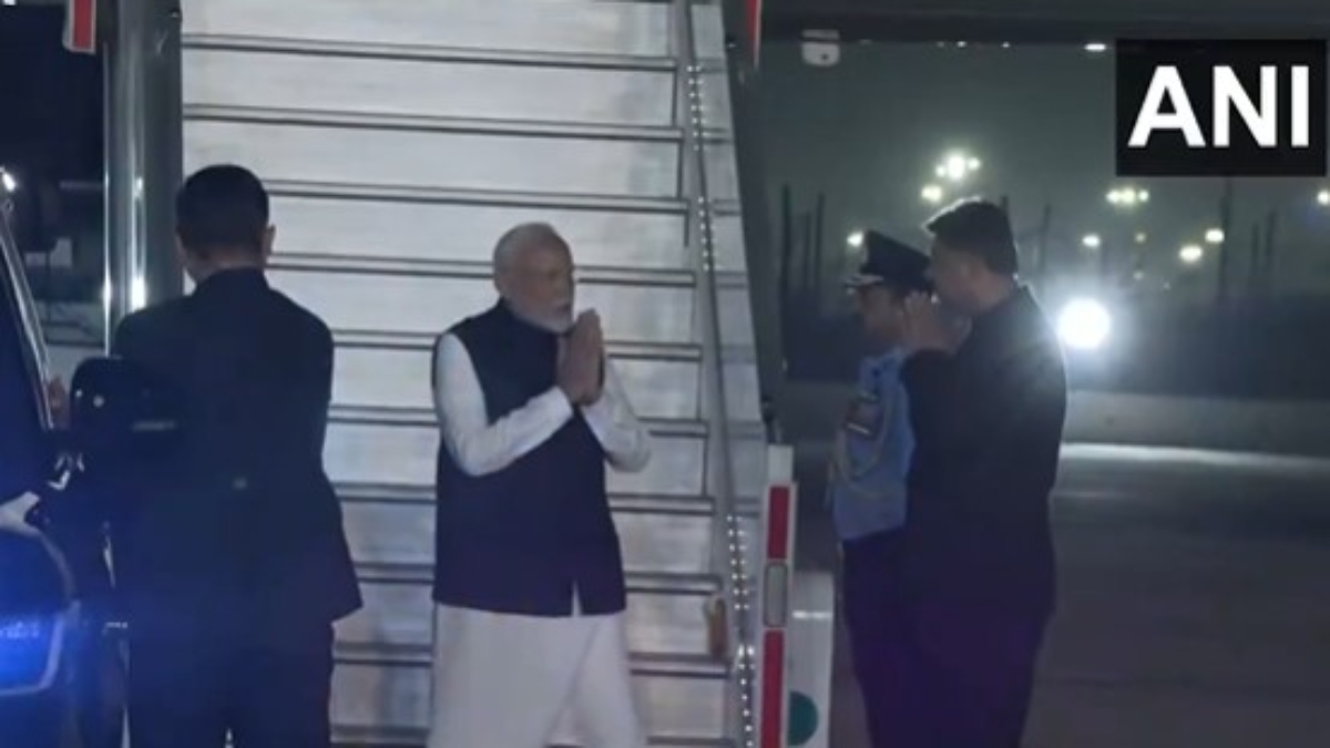 PM मोदी दो दिन की विदेश यात्रा से लौटे, भारत-मॉरीशस के बीच अहम समझौते, पढ़ें कैसा रहा दौरा?