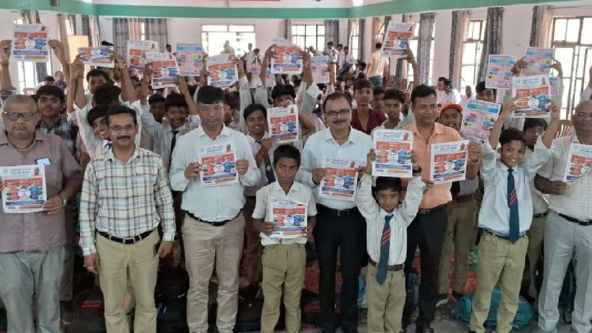 Gorakhpur News: 'डेंगू से डरने की नहीं, बचने की है आवश्यकता'', सीएमओ ने लोगों से की यह  अपील
