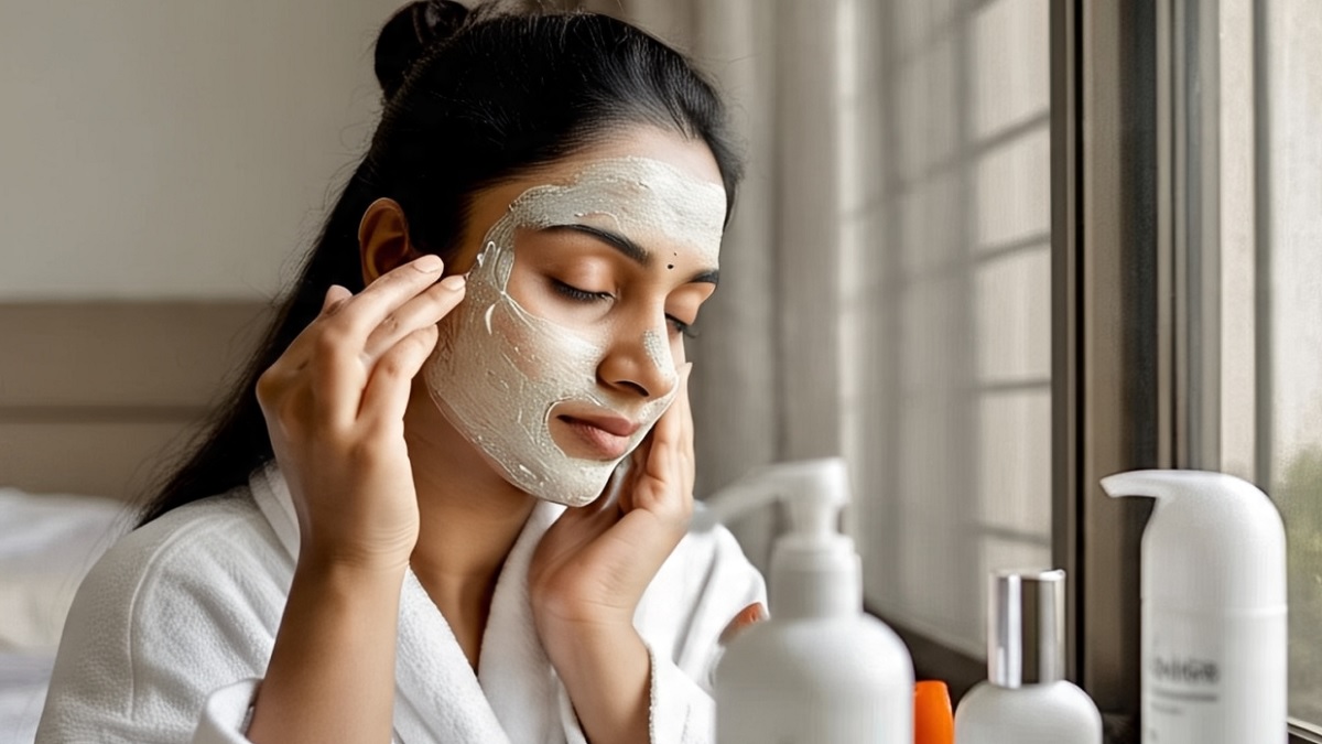 Summer Skincare Tips: गर्मियों में इन 7 टिप्स की मदद से स्किन का रखें ख्याल, चमकदार और हेल्दी रहेगी त्वचा