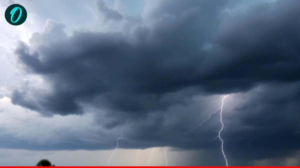 UP Weather Alert: लखनऊ, मेरठ, कानपुर समेत यूपी के कई जिलों में भारी बारिश से बदला मौसम का मिजाज
