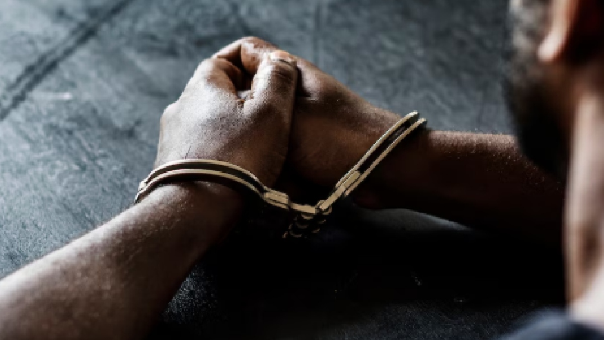 Bucket Scam क्या है? अरुणाचल प्रोफेसर ने ₹2,500 में एक बाल्टी खरीदी! ₹55,000 की रिश्वत कमाई-CBI ने पकड़ा
