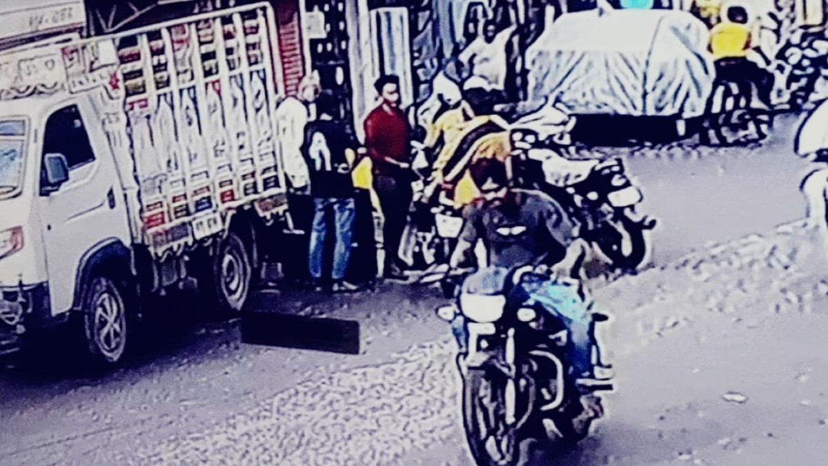 MP News: सतना में दिनदहाड़े DJ युवक पर हुई गोलीबारी, विवाद के बाद बजरहा टोला के हमलावरों ने की फायरिंग