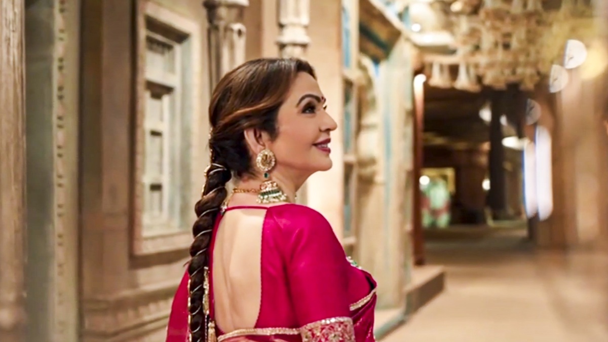 Nita Ambani Fitness: ये देसी और सस्ता लाल जूस पीकर 60 की उम्र में नीता अंबानी हैं सुपरफिट, आप भी जानें सीक्रेट