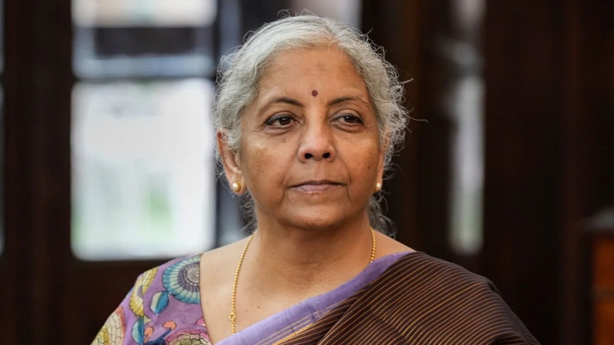 Nirmala Sitharaman: रुपये की गिरावट पर सरकार का क्या प्लान? वित्त मंत्री सीतारमण बोलीं- मार्केट तय करेगा स्तर