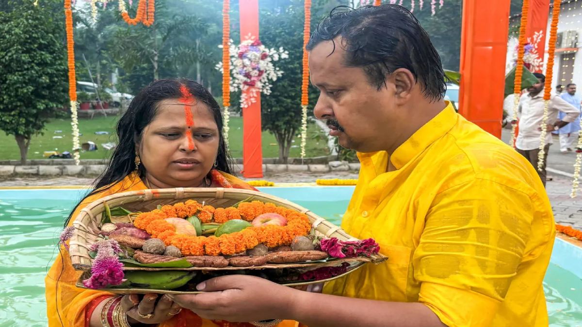 Beauty with Brain कहलाती हैं भाजपा के नए कार्यकारी राष्ट्रीय अध्यक्ष की पत्नी, कहां शुरू हुई थी Love Story?