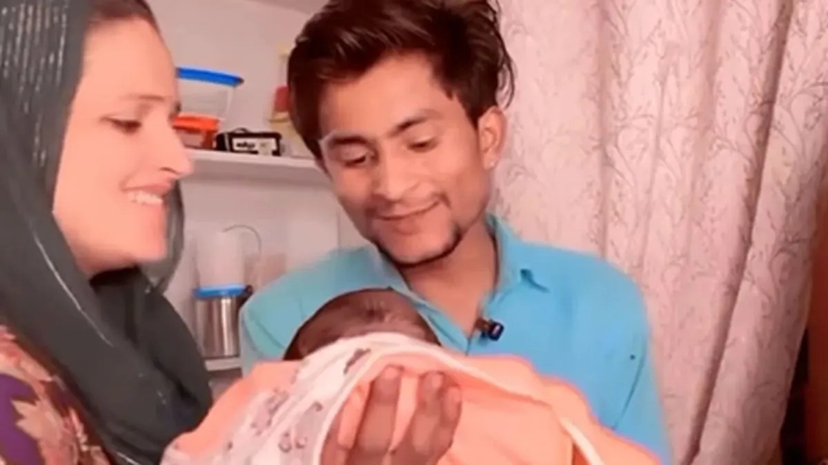 Seema Haider Pregnant: एक ही साल में दूसरी बार गूंजेंगी सीमा हैदर और सचिन के घर किलकारी?