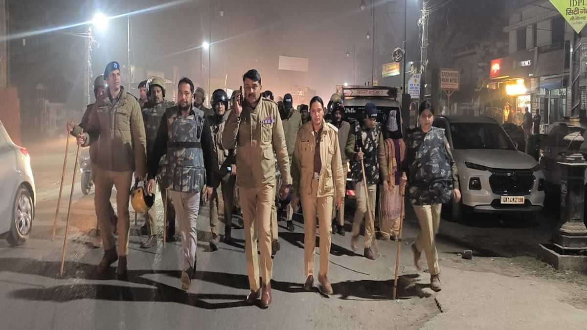 Rishikesh में वन भूमि के सर्वे को लेकर बवाल, जानिए क्यों हो रहा विरोध, पुलिस की ओर से हुई अब तक ये कार्रवाई