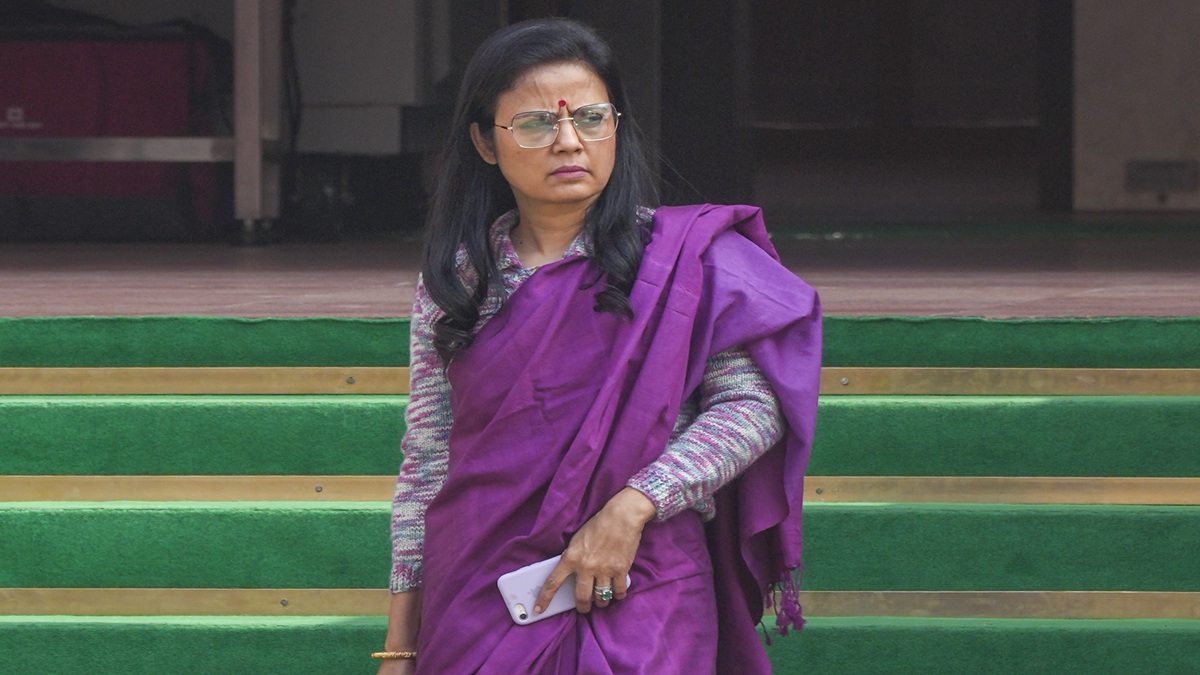 Bengal Chunav 2026 से पहले महुआ मोइत्रा  ने ये क्या कह दिया- 'बंगाली हिंदू मां काली को मांस चढ़ाएगा'