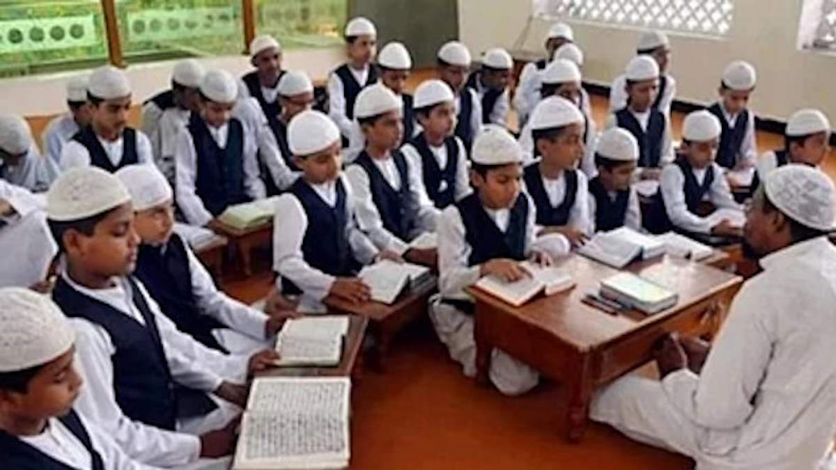 Uttarakhand मदरसा बोर्ड खत्म, अल्पसंख्यक शिक्षा प्राधिकरण के गठन की अधिसूचना जारी, जानिए किनको किया गया शामिल