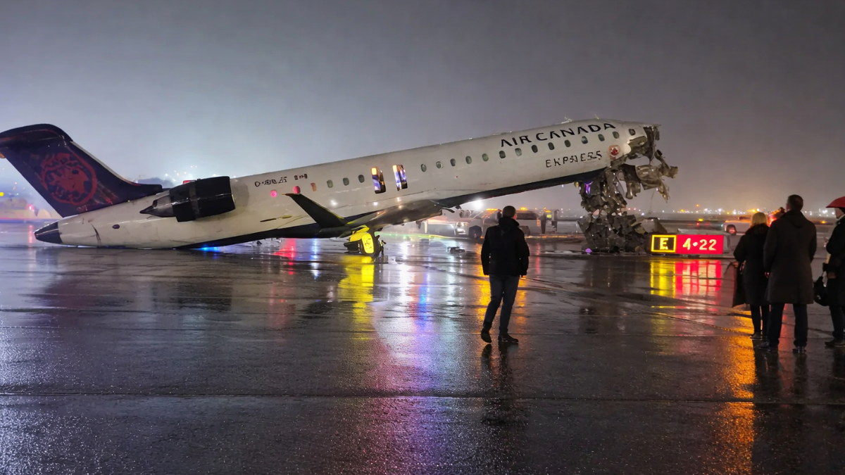 Air Canada Express फ्लाइट फायर ट्रक से टकराई, कई यात्री हुए घायल, गार्डिया एयरपोर्ट के ATC का ये ऑडियो वायरल