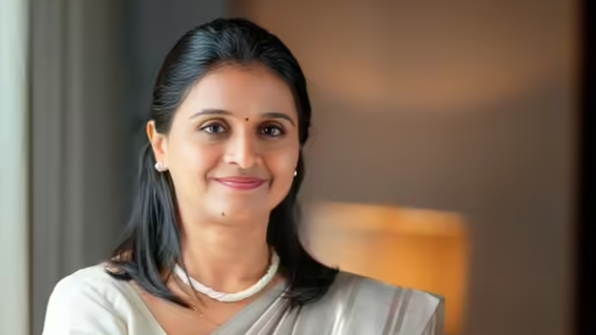 Ex IPS Shivdeep Lande: 'तुमने मुझे झकझोर दिया', कौन हैं लांडे? क्यों हुए बीवी के सामने नतमस्तक?