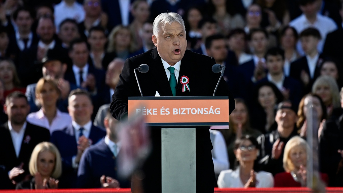 Hungary Election 2026: 16 साल के ओर्बन साम्राज्य का अंत, पीटर मग्यार की तिस्जा पार्टी ने कैसे पलटा गेम?