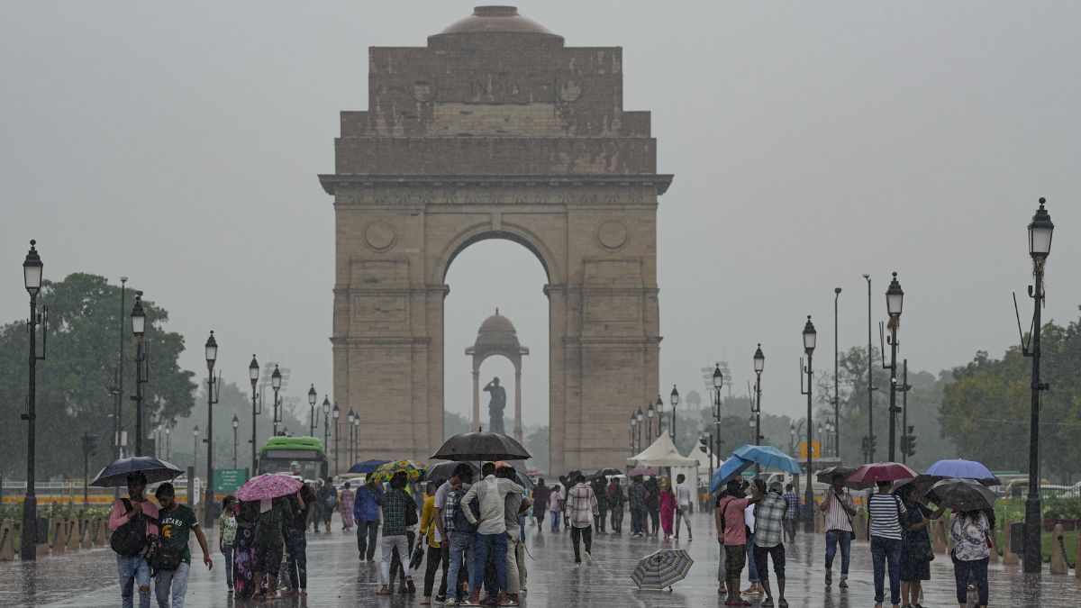 Weather Delhi NCR: दिल्ली में आज धूप या तेज बारिश? कैसा रहेगा आपके इलाके का मौसम? IMD ने जारी किया अलर्ट