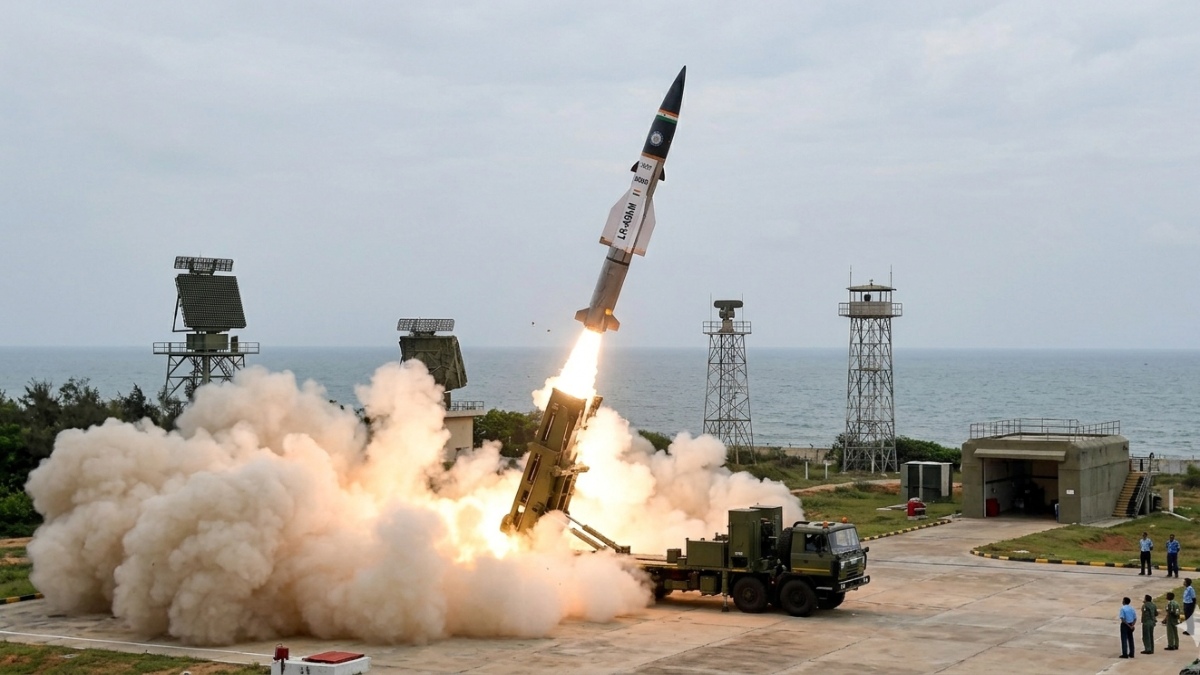 OI Defence: नेवी के लिए DRDO ने बनाई घातक मिसाइल, क्या है खासियत और कितने में बनी? जानें सब