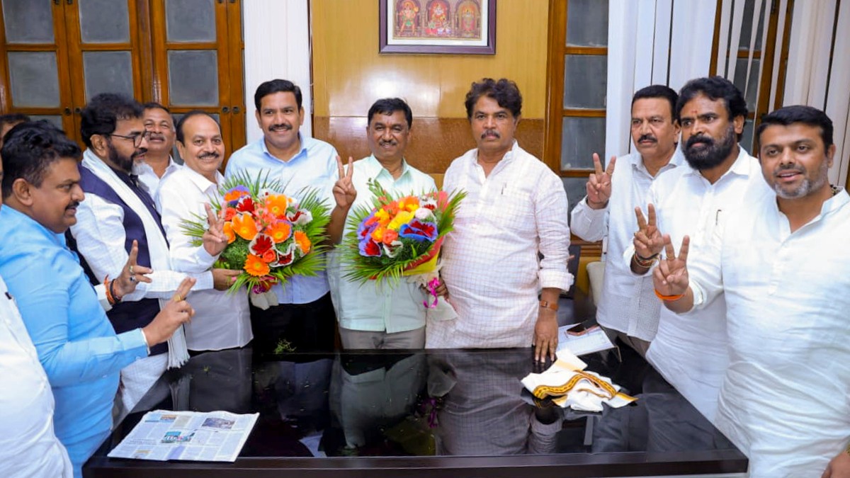 Karnataka MLC Result 2026: कर्नाटक चुनाव में कांग्रेस ने 7 में 5 सीटें जीतीं, क्रॉस वोटिंग से BJP-JDS को झटका