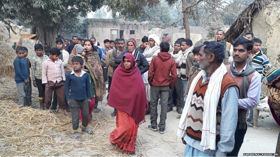 पहले लात मारी, फिर ट्रैक्टर चढ़ा दिया और अंत में मार्शल से रौंद डाला