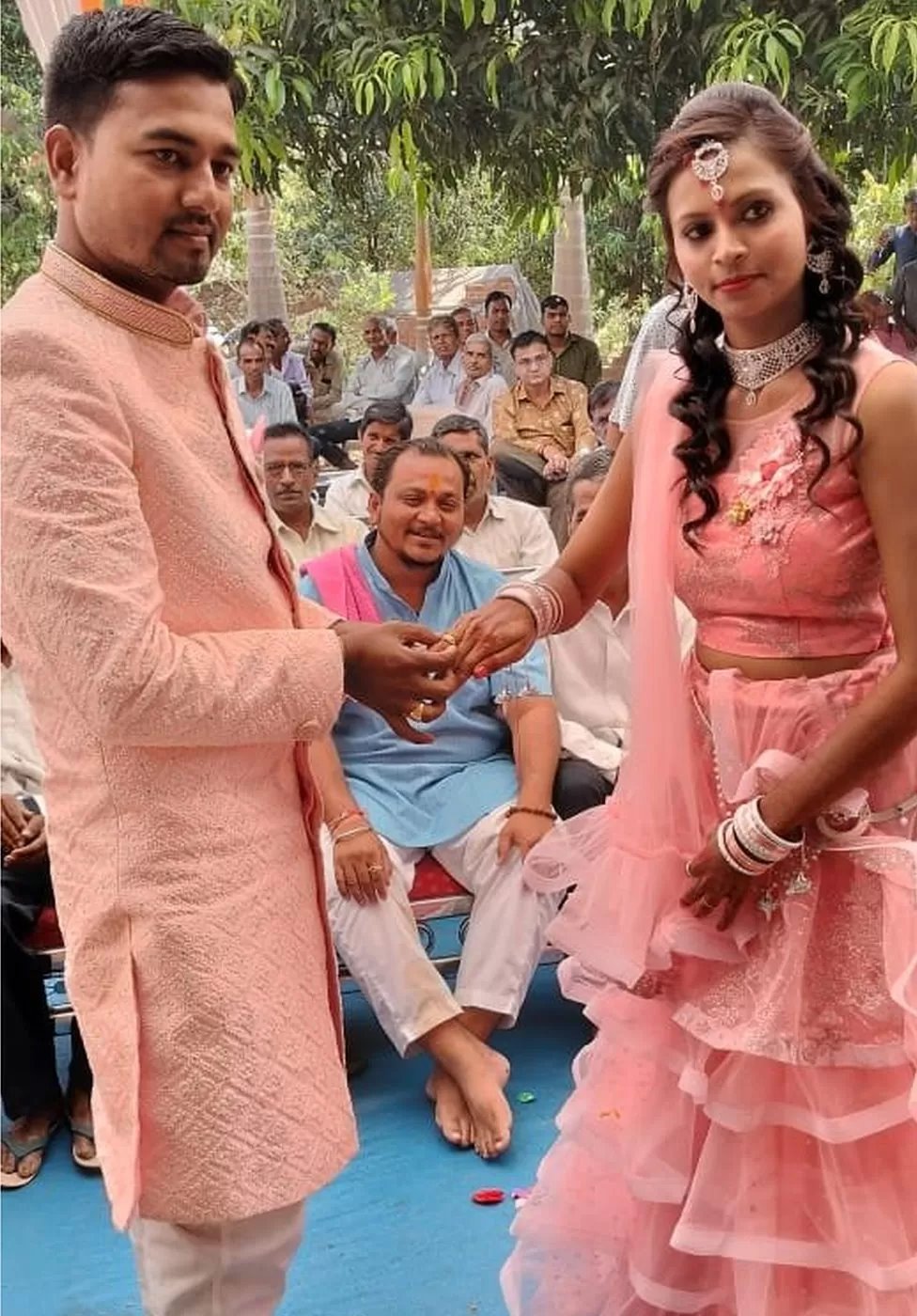 पूर्व प्रेमी ने गिफ़्ट में दिया टेडी बियर, धमाके में दूल्हे की आँखें गईं